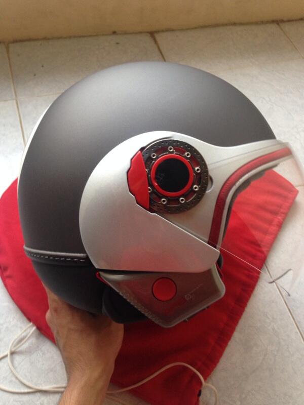 Terjual Helm half face brembo b jet grey  doff  original 