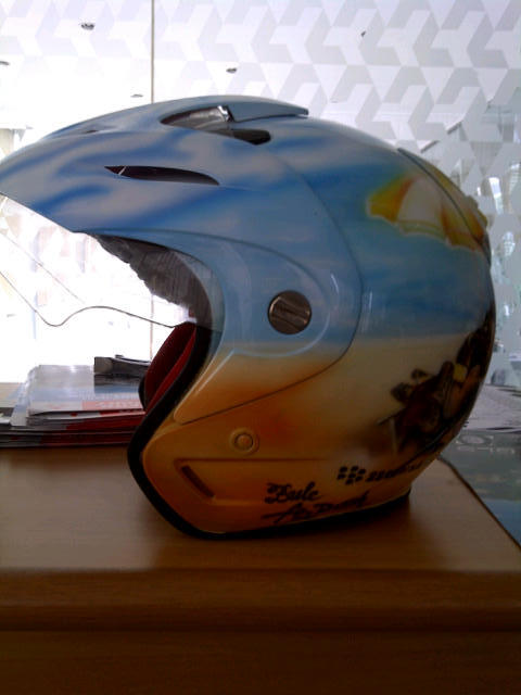 MENERIMA JASA AIRBRUSH MOTOR,HELM,GITAR LISTRIK KOTA HARAPAN INDAH BEKASI