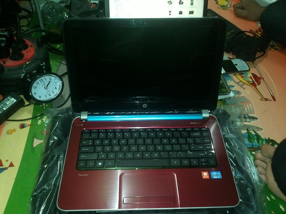 tanya harga laptop nih yang tau bantuin plissss