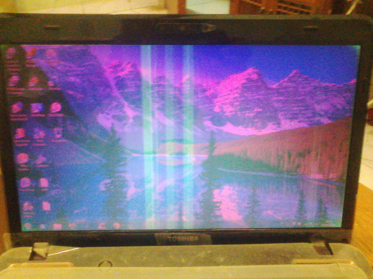 Help Gan! Masalah Monitor Toshiba Satelite L745