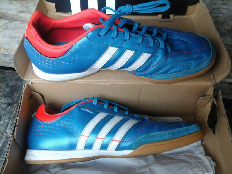 sepatu futsal adidas 11 nova ori (full kulit), size 44