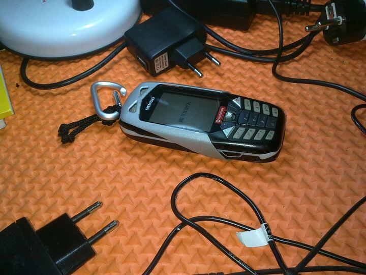 Komunitas Pecinta Hape Jadul ***Rumah JOKER ( Jadoel Oenik 
