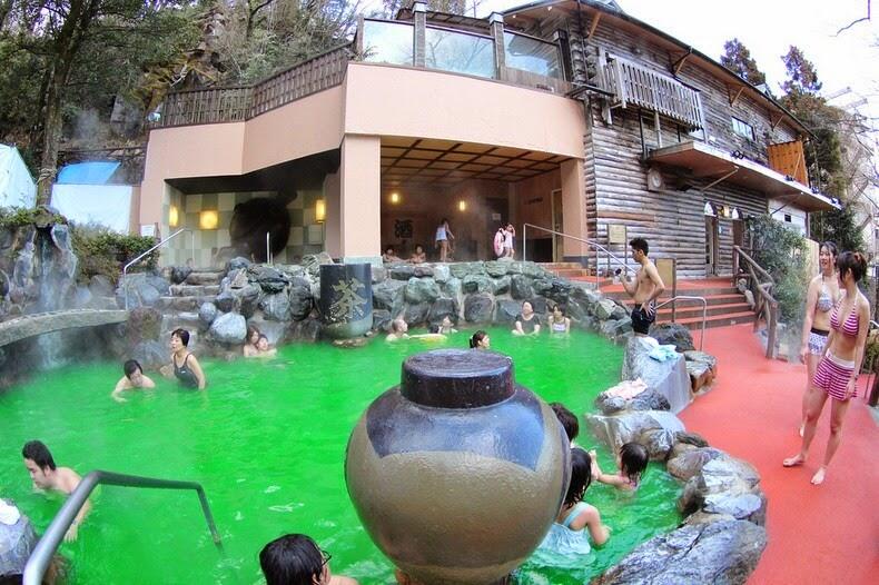 &#91;ADA-ADA SAJA&#93; Berendam di kolam WINE, GREEN TEA, COFFEE, dan SAKE