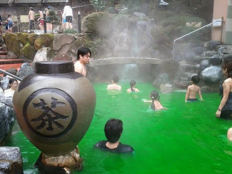 &#91;ADA-ADA SAJA&#93; Berendam di kolam WINE, GREEN TEA, COFFEE, dan SAKE
