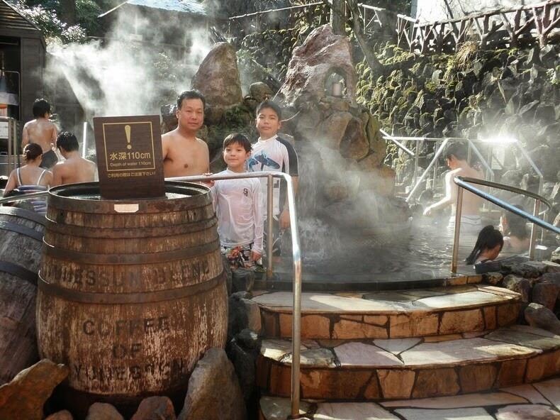 &#91;ADA-ADA SAJA&#93; Berendam di kolam WINE, GREEN TEA, COFFEE, dan SAKE