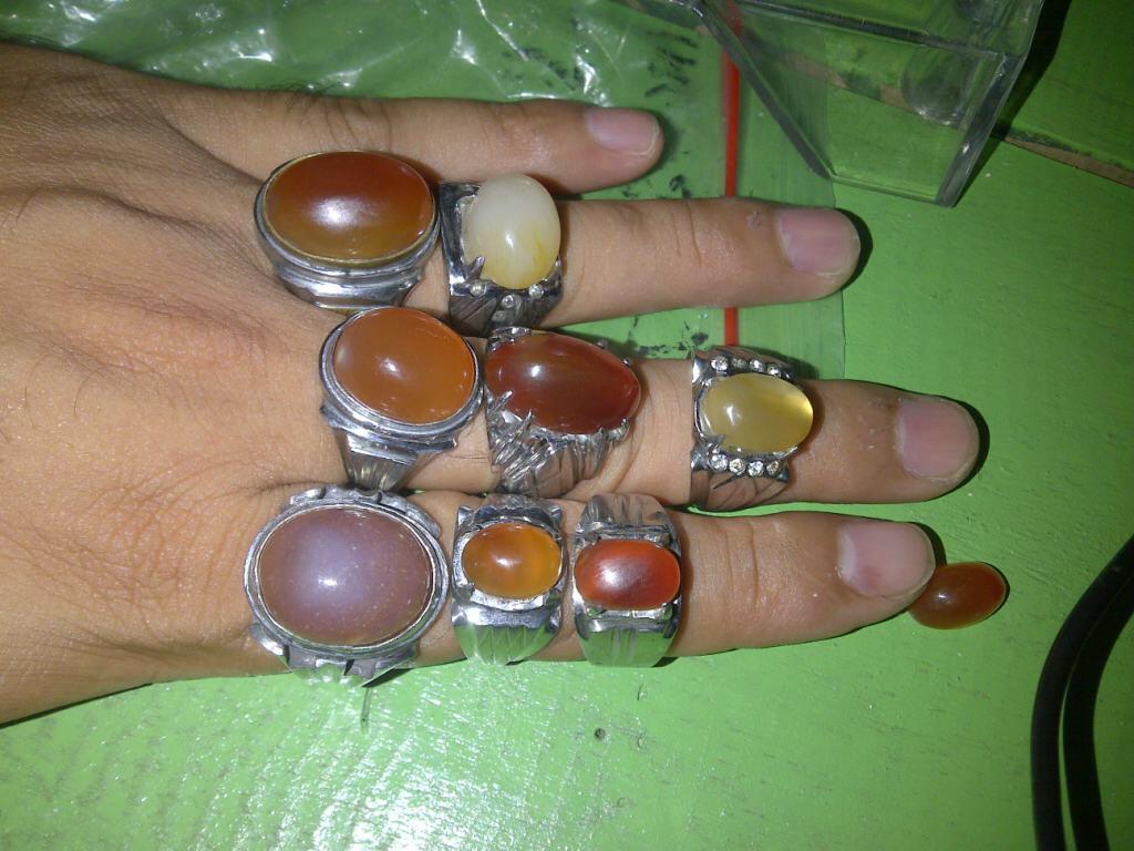 CINCIN BACAN OBI AMBON