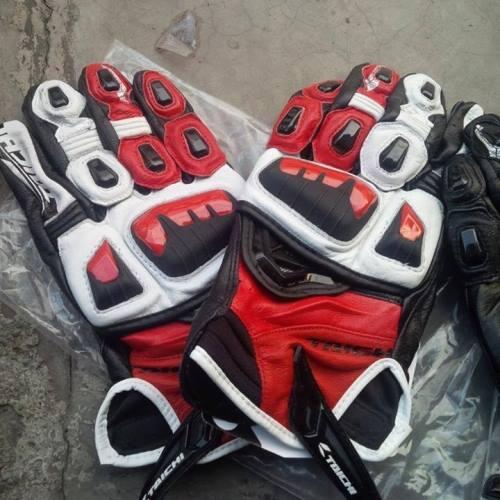 aneka sarung tangan motor FOX, scoyco,alpinestar, thor ,probikers, etc (update terus)