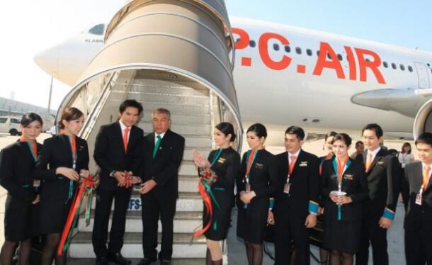 &#91;Fact!&#93; Yuk terbang bersama pramugari &quot;transgender&quot; maskapai PC Air Thailand