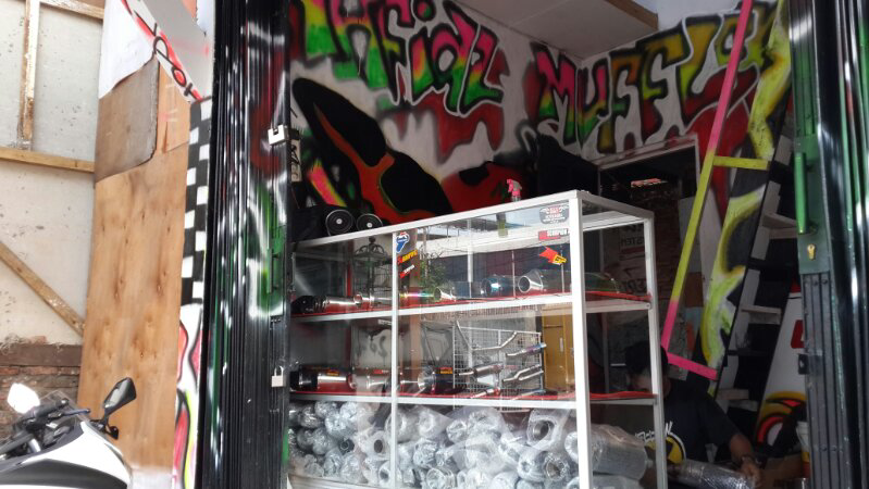 knalpot vixion.byson.ninja.r15.r25.m4. etc