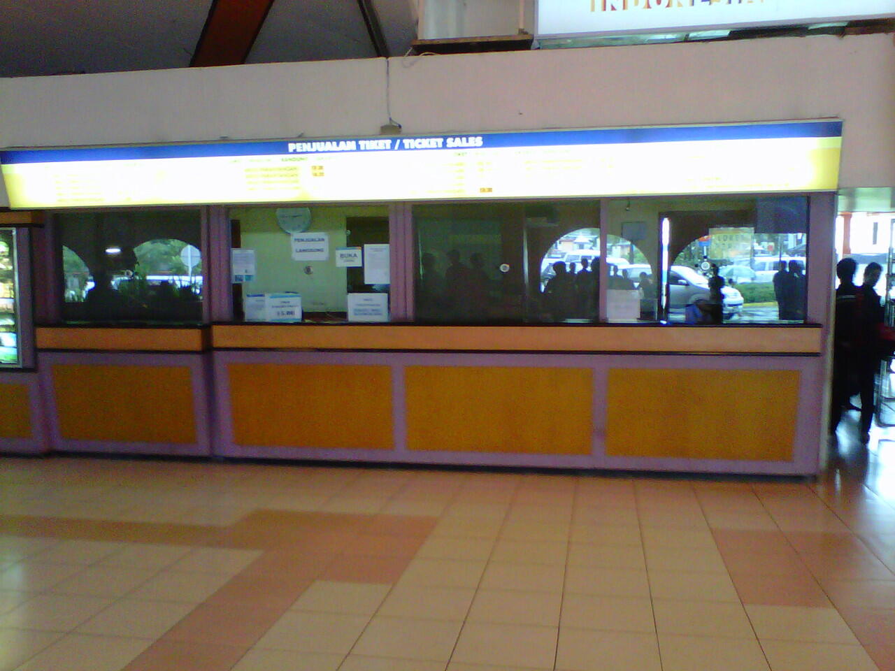 (GAMBAR) STASIUN KERETA API DI INDONESIA