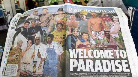 DI HALAMAN DEPAN TABLOID AUSTRALIA , JOKOWI DIGAMBARKAN PAKE CELEMEK,