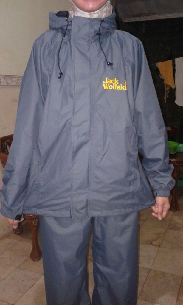 Jas Hujan Jack Wolfskin