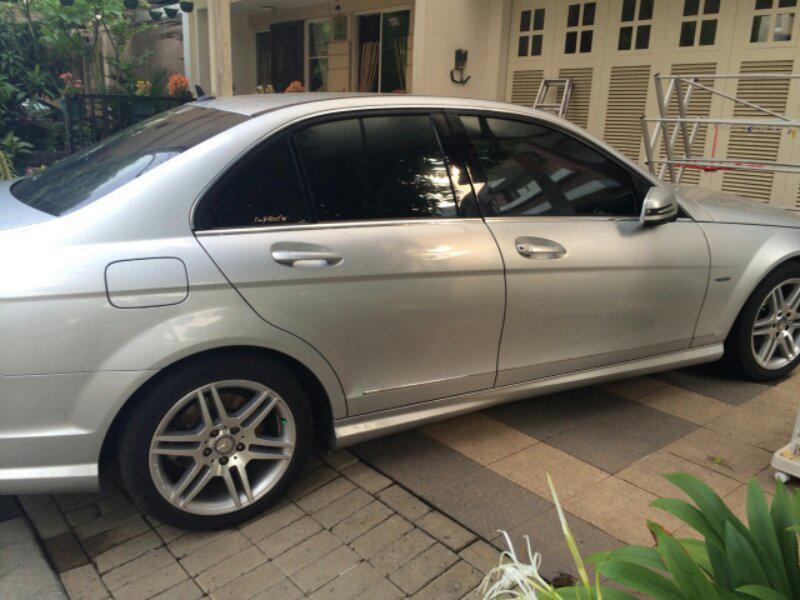 Jual Fs. mercedes benz c250 avangard 2011 istimewa silver 