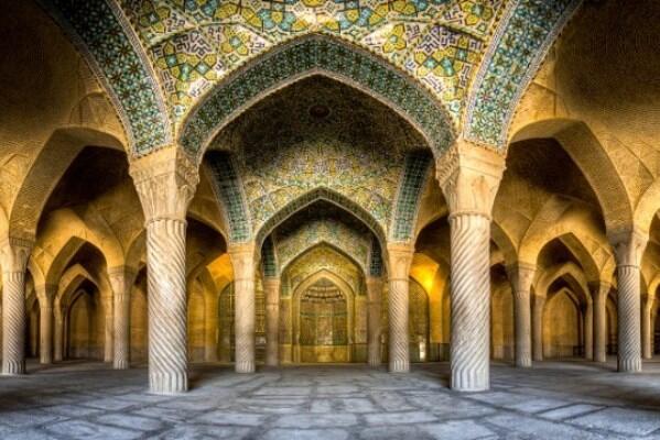 6 Masjid Super Megah dan Indah di Iran