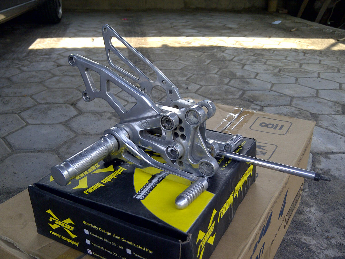 FS : footstep xrace dan stang ktc ninja 250