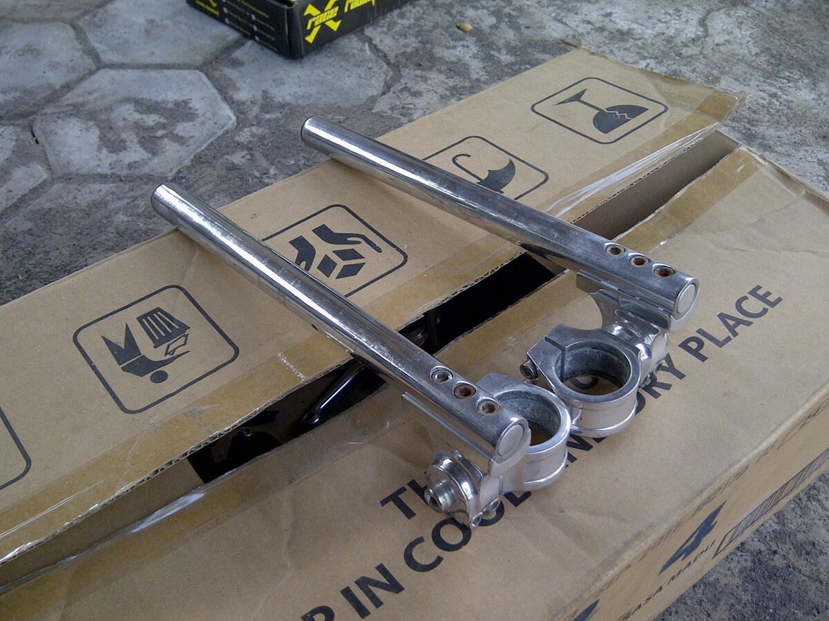 FS : footstep xrace dan stang ktc ninja 250