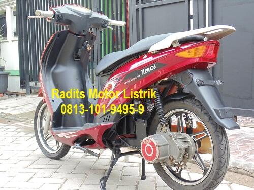 Terjual SEPEDA MOTOR  LISTRIK  EMOTO XENOS MERAH MAROON 