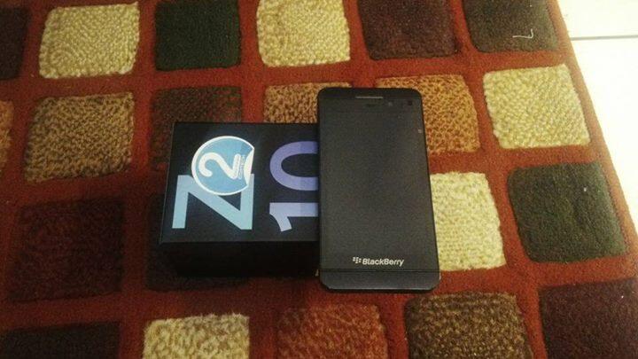 MURAH!! BlackBerry Z10,RESMI CTN,Fullset Cod Bandung