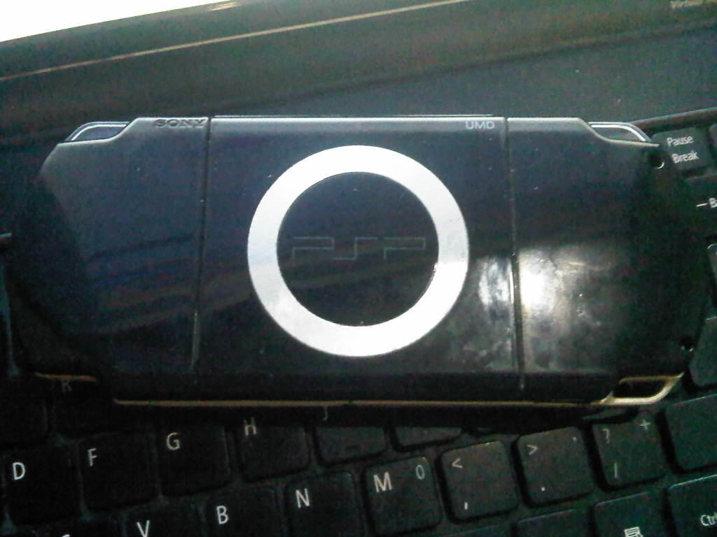 PSP Slim 2000 Black Permanent Hack mulus murah masuk dulu
