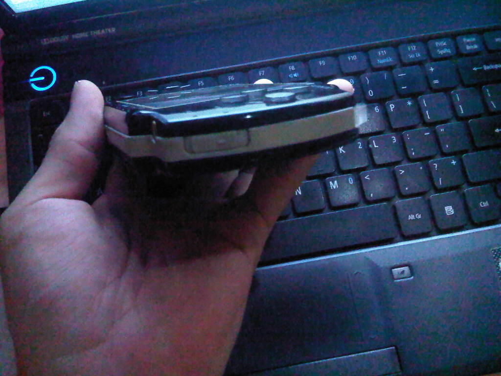 PSP Slim 2000 Black Permanent Hack mulus murah masuk dulu