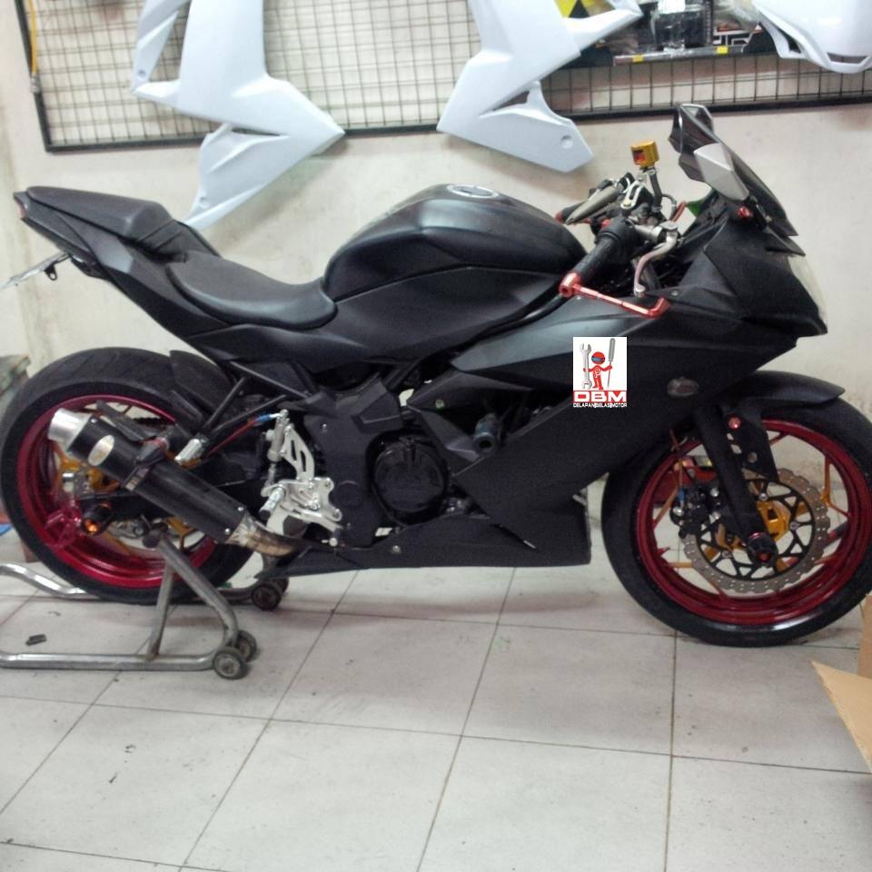 Terjual Modifikasi  aksesoris dan variasi  ninja  250 RR  Mono 