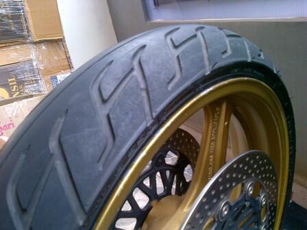 LIMBAH MOGE velg CB 400 vtec 3,5'' 5" +ban batlax good condition