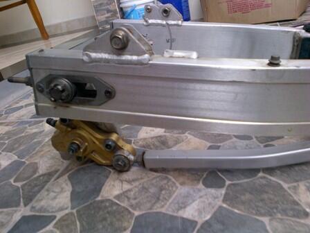 LIMBAH MOGE swing arm CB 400 SF + KALIPER BAWAH NISSIN CB 400 VTEC EX TIGER