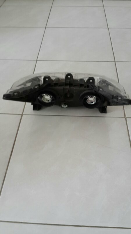 lampu depan n lampu belakang Honda Vario 125 original kondisi mika bolong