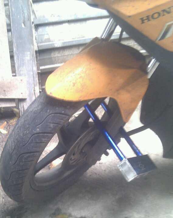 biar motor aman PAKE GEMBOK INI!!!