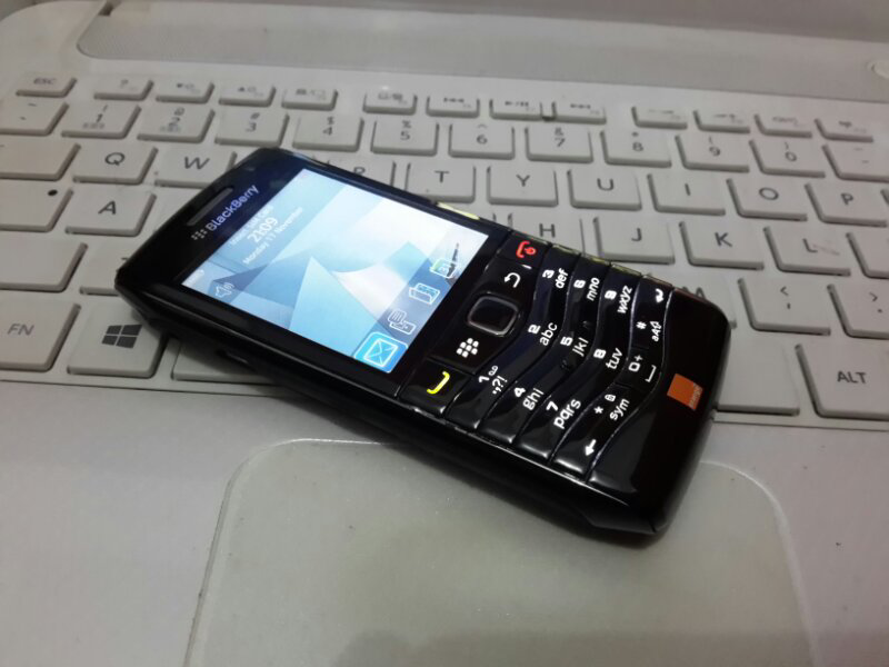 Blackberry Pearl 9105 3G HSDPA Langka 99% Semarang