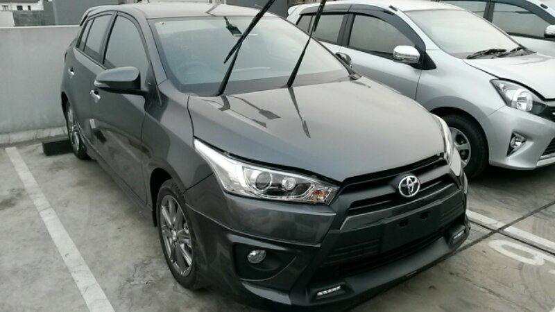 Ready Stock NEW YARIS Grey Mica TDP 56.3 jt, Dengan Bonus Yg Banyaaak, Buktikan...!