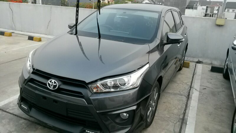Ready Stock NEW YARIS Grey Mica TDP 56.3 jt, Dengan Bonus Yg Banyaaak, Buktikan...!