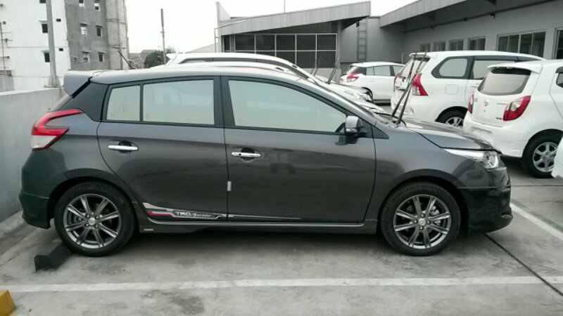 Ready Stock NEW YARIS Grey Mica TDP 56.3 jt, Dengan Bonus Yg Banyaaak, Buktikan...!