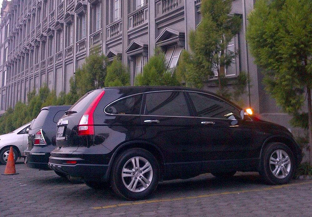 Honda CRV 2.4 AT 2010 Black (Thn pemakaian 2011 Feb)