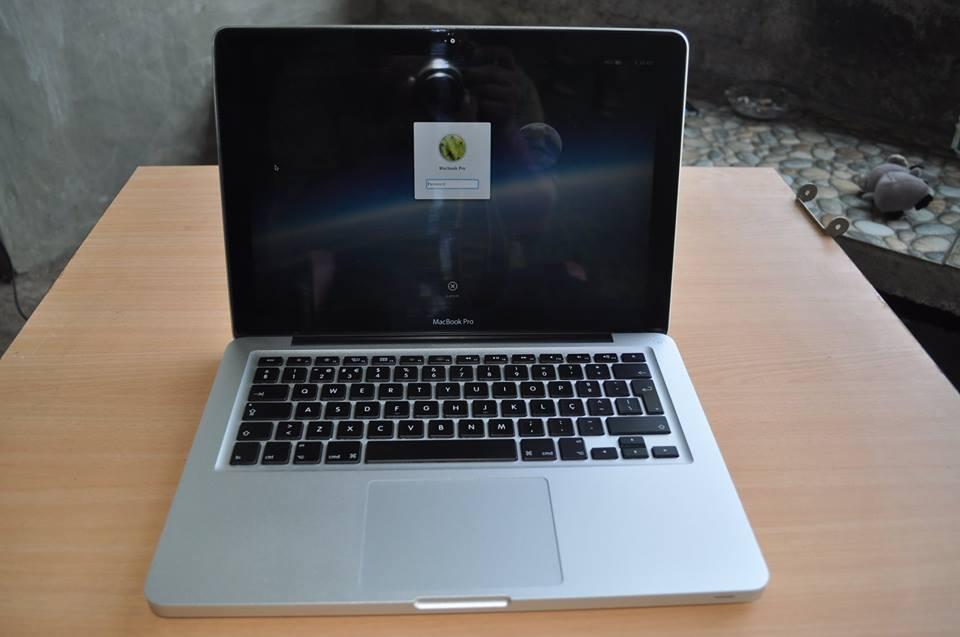MacBook Pro "Core i5" 2.3 13" Early 2011 /MC700LL/A
