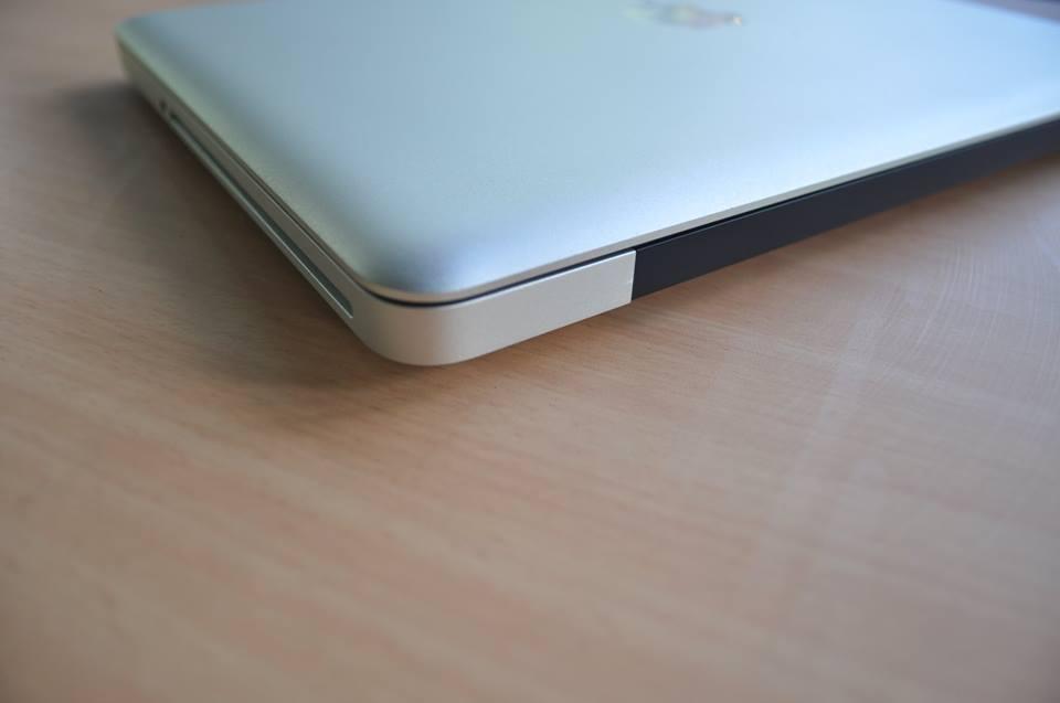 MacBook Pro "Core i5" 2.3 13" Early 2011 /MC700LL/A