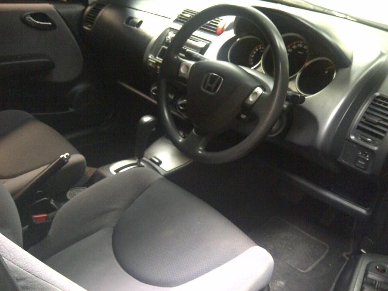 HONDA JAZZ IDSI A/T 2007 HITAM METALIK SIAP PAKAI