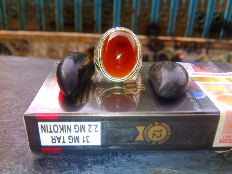 batu cincin BACAN OBI, BULU MONYET, BLACK OPAL.