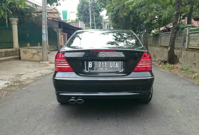 Mercedes Benz C200 2001 W203 BLACK SANGAT TERAWAT. Wajah sudah ELEGANCE. Velg19.