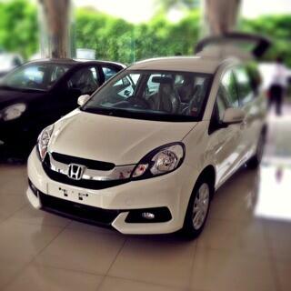 SALE!! BUAT YANG INGIN HONDA MOBILIO HARGA MANTAP !