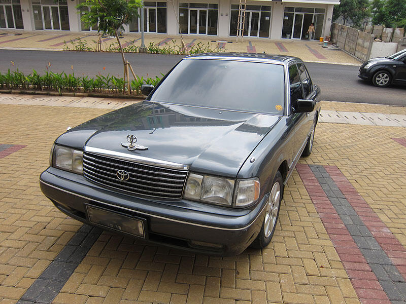 Toyota Crown Super Saloon 2.0
