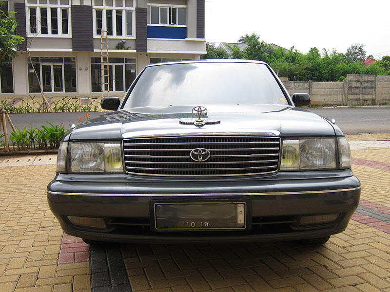 Toyota Crown Super Saloon 2.0