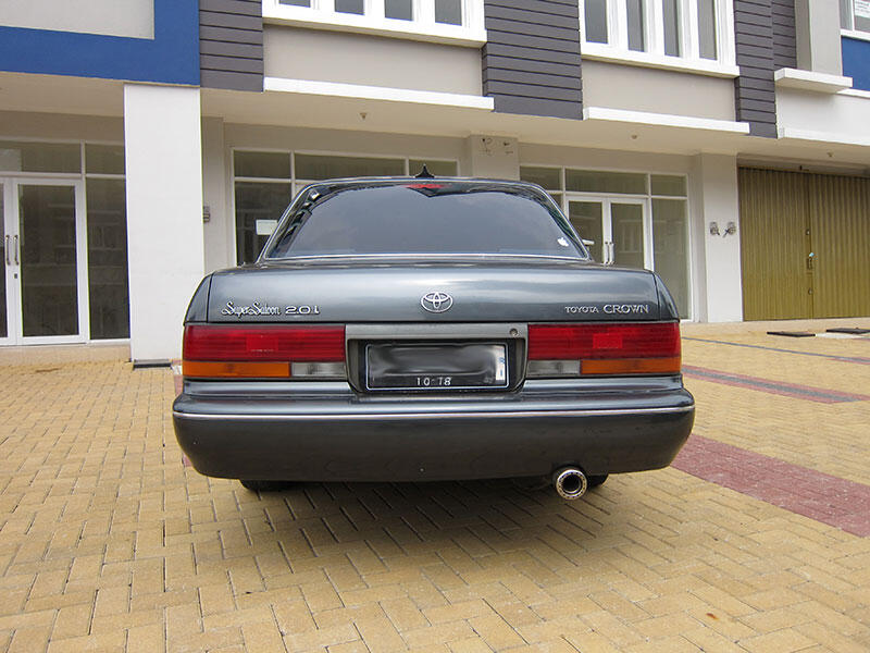 Toyota Crown Super Saloon 2.0