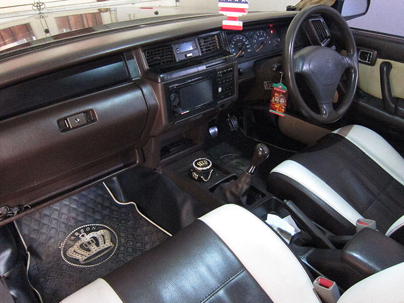 Toyota Crown Super Saloon 2.0