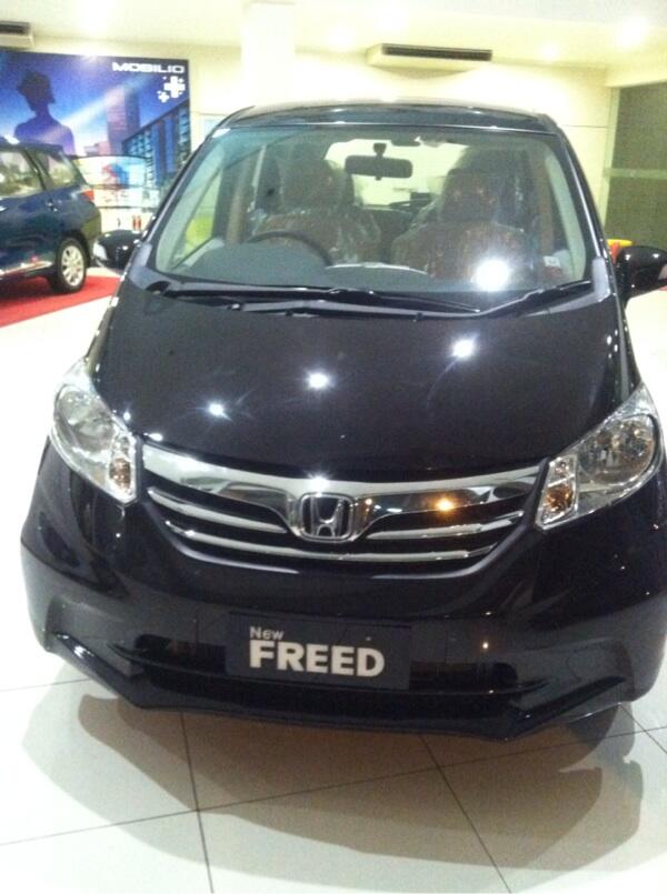 All new honda freed white n black promo honda bandung