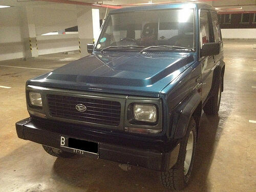 Di jual mobil Daihatsu Feroza 93