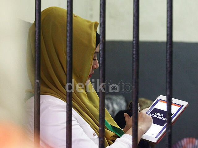 Enaknya di Tahanan Negeri Ini