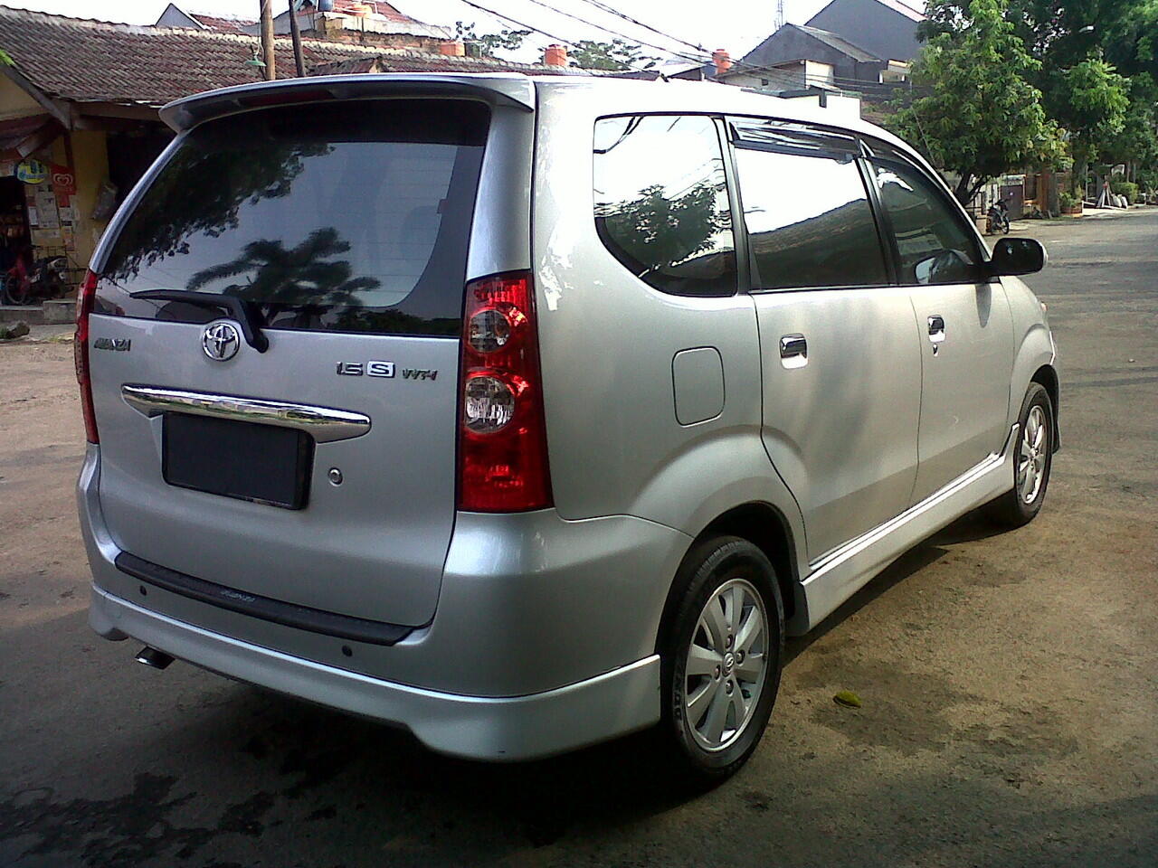 Toyota Avanza Tipe S 1.5 VVTi At Matic th 2007 Silver