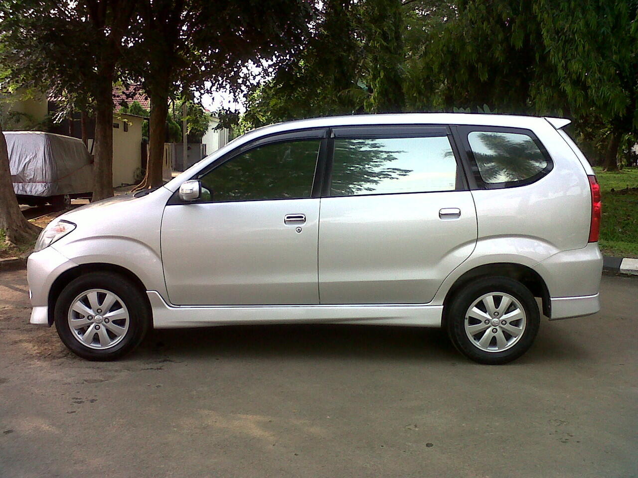 Toyota Avanza Tipe S 1.5 VVTi At Matic th 2007 Silver