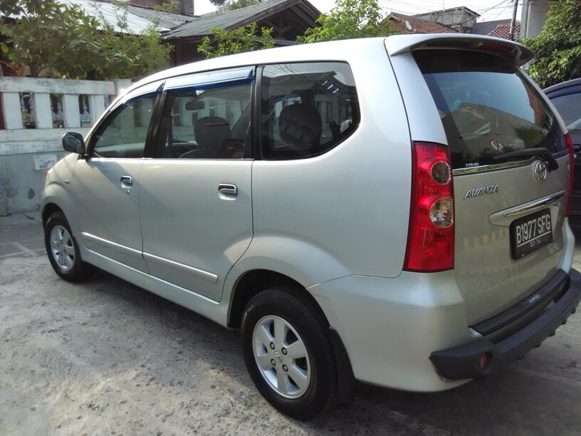 Avanza G sliver 2009